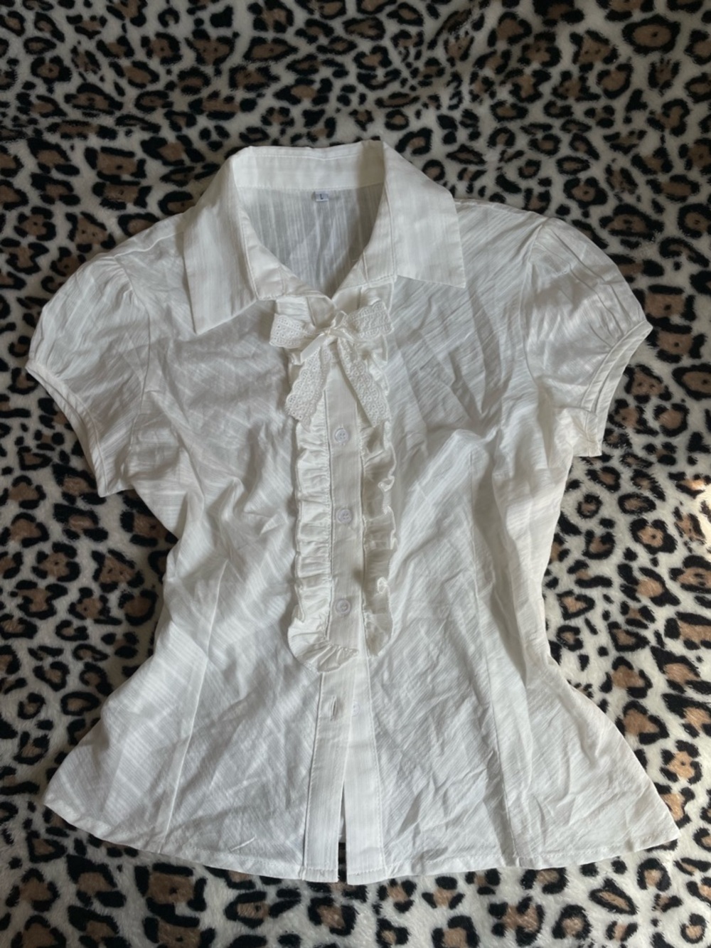 ♡ Elegant White Button Up Blouse With Lace and Bow